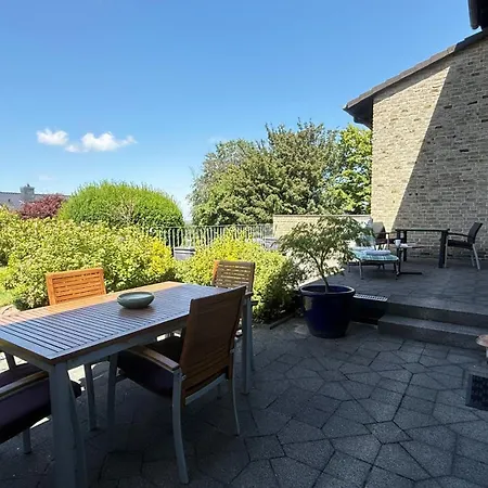 Komfortappartement Mit Terraasse شقة وبرتال