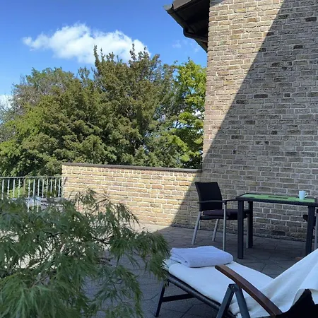 Komfortappartement Mit Terraasse شقة